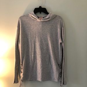 Light weight/ thin pullover